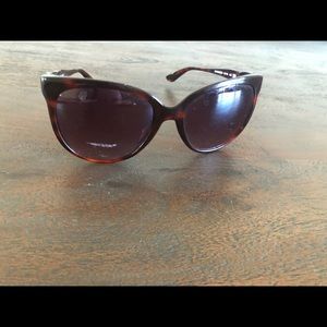 FREE WITH PURCHASE! Add Sunglasses to bundle